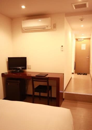 Standard Double Room with Private Bathroom