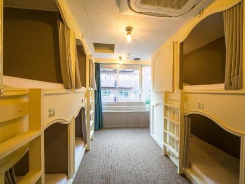 Single Bed in Mixed Dormitory Room