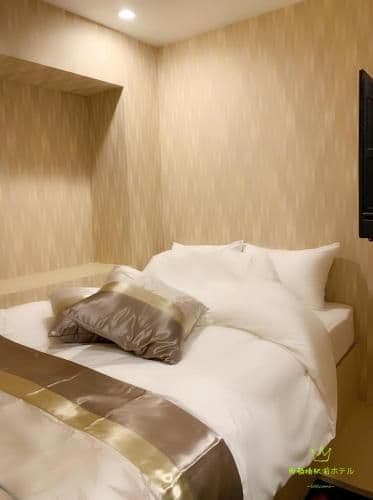 Double Room with Shared Toilet