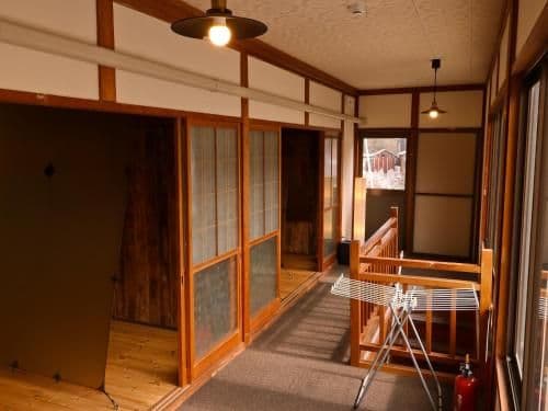 Single Bed in Mixed Dormitory Room