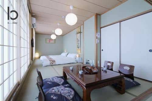 Spacious 3 bedroom Japanese Apt for 10 ppl 401 Spacious 3 bedroom Japanese Apt for 10 ppl 401