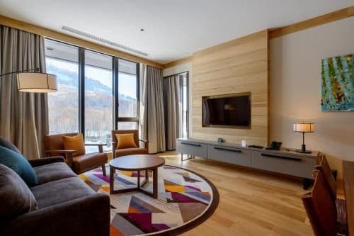 2 Bedroom Deluxe Apartment