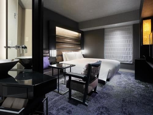 Moderate Queen Room