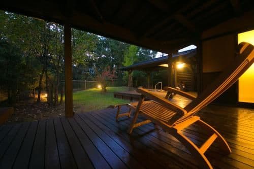 Cottage with Open-Air Bath