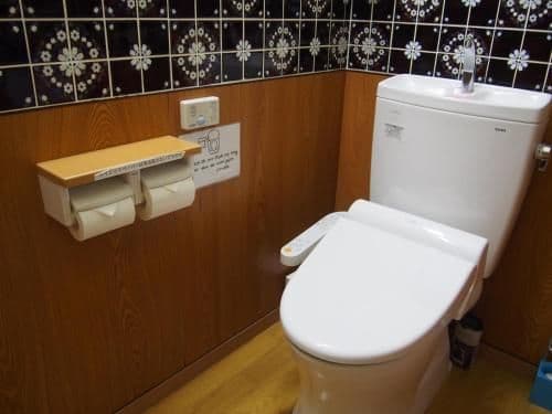 Family Apartment with Shared Bathroom