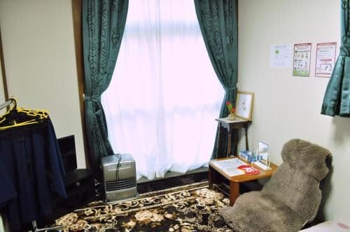 Economy Twin Room with Shared Bathroom "Room D"