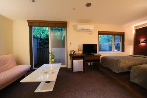 Twin Room with Bath