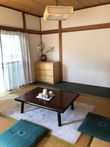 Single Room with Shared Toilet