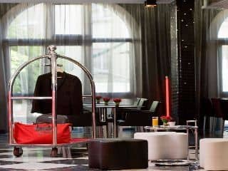 Holiday Inn Paris Gare Montparnasse Holiday Inn Paris Gare Montparnasse