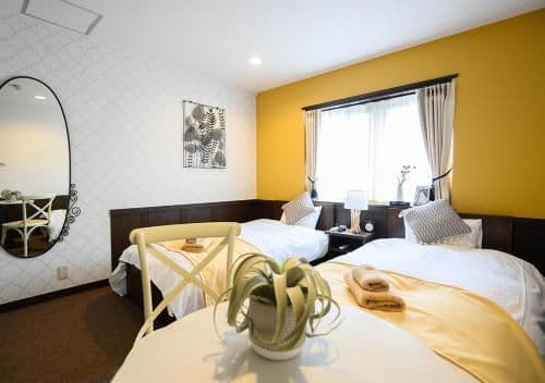 Standard Twin Room