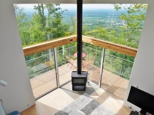 Suite with Mountain View