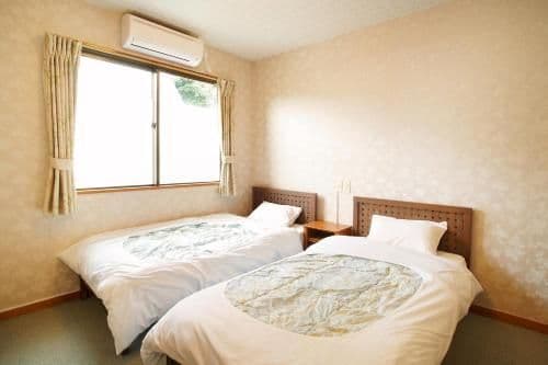 Twin Room with Private Bathroom