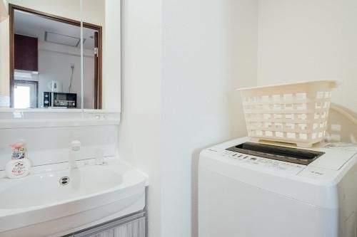 Anri Osakajokitazume AFP Apartment3