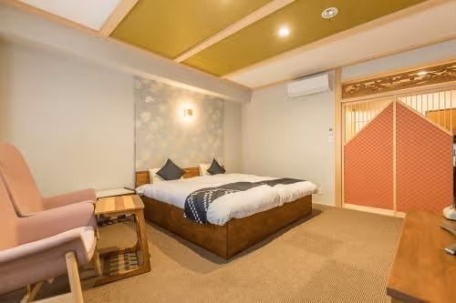 Double Room with Shared Bathroom