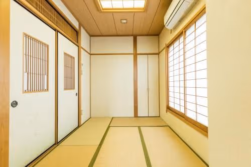 Japanese-Style Room