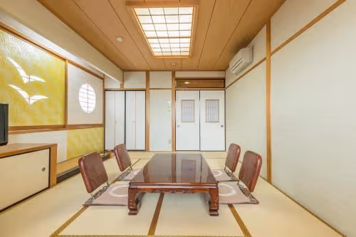 Japanese-Style Room