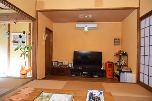 Quadruple Room with Private Bathroom