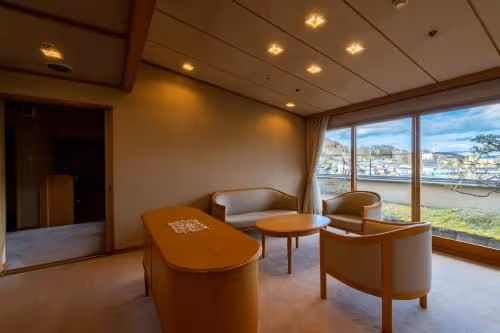 Suite with Hot Tub