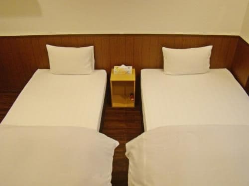 Twin Room - Non-Smoking