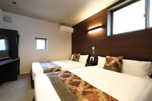 Standard Twin Room