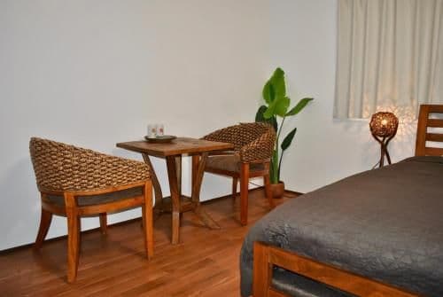 Twin Room with Extra Bed and Shared Bathroom