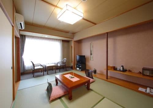 Japanese-Style Economy Room