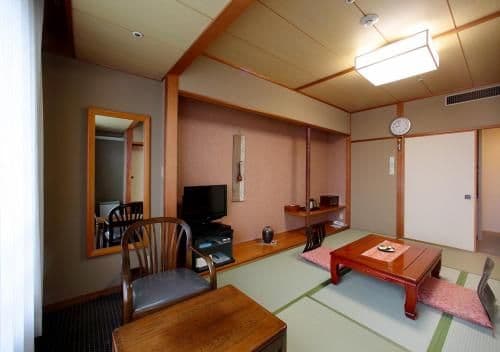Japanese-Style Economy Room
