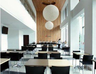 โรงแรม อมาริส เทนดีน (Hotel Amaris Tendean)3