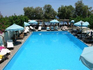 Roussos Beach Hotel2