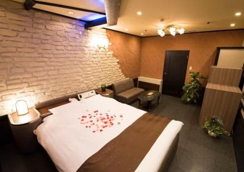 Double Room - Smoking - Check-out at 11:00 am