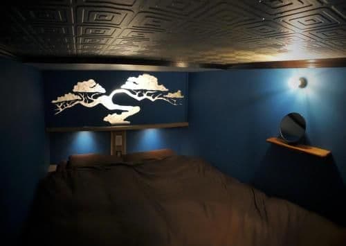 Single Bed in Mixed Dormitory Room