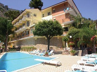 รัลโล (Hotel Corallo)0