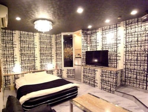 Double Room - 21:00 Check-in