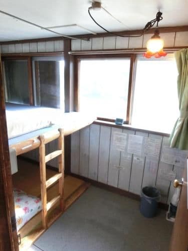 Single Bed in Mixed Dormitory Room