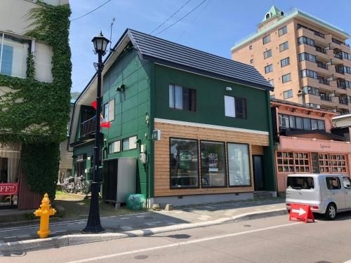 Motomachi House x Cafe1