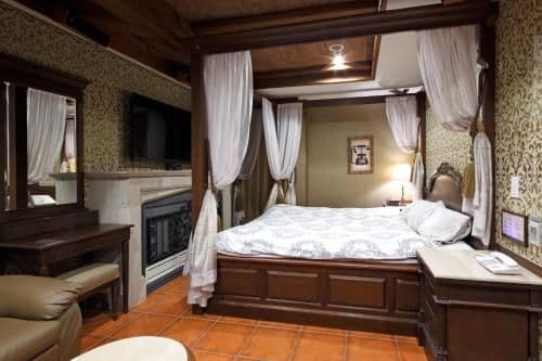 King Room with Spa Bath
