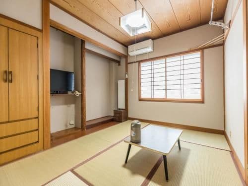 Japanese-Style Twin Room with Shared Bathroom - Non-Smoking