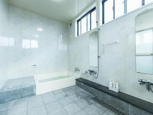Japanese-Style Quadruple Room with Shared Bathroom - Smoking