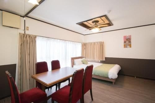 Family Room with Kitchenette(201)