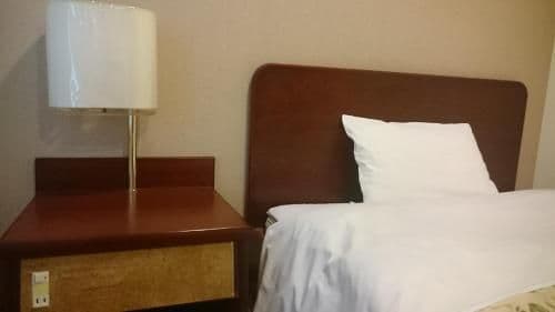 Single Room with Shared Bathroom - Non Smoking