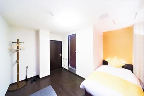 Single Room - Non-Smoking
