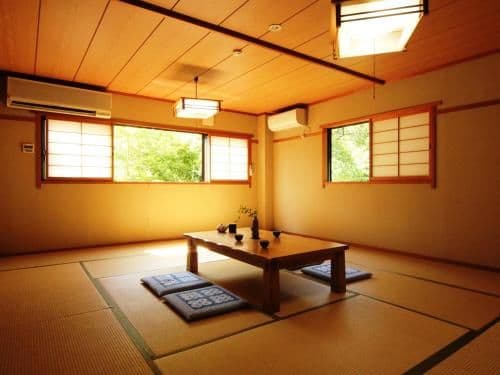 Superior Japanese-Style Room