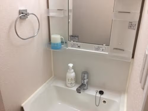 Twin Room - Non-Smoking - Annex