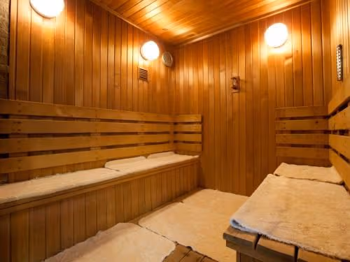 Capsule Room for Male