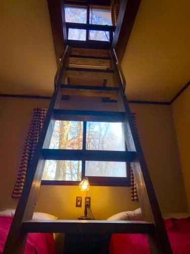 Quadruple Room with Shared Bathroom