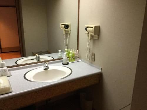 Japanese-Style Single Room with Shared Bathroom