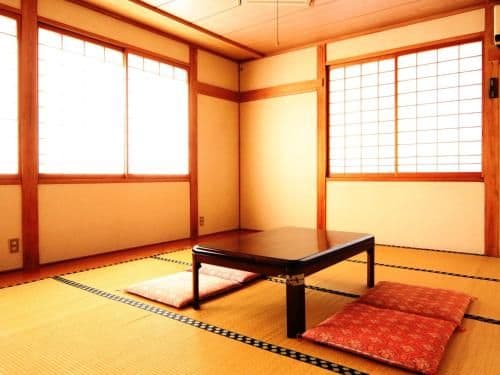 Japanese-Style Triple Room with Shared Bathroom
