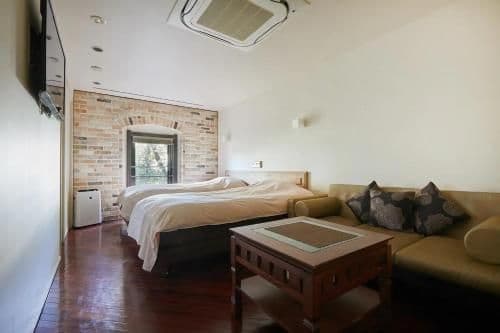 Standard Twin Room - Non-Smoking