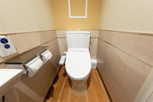 1 Cabin - Female Only
