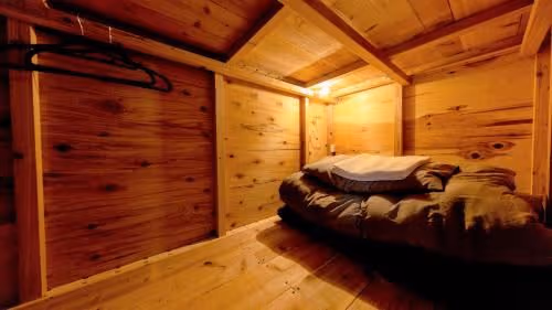 Bed in 8-Bed Mixed Dormitory Room